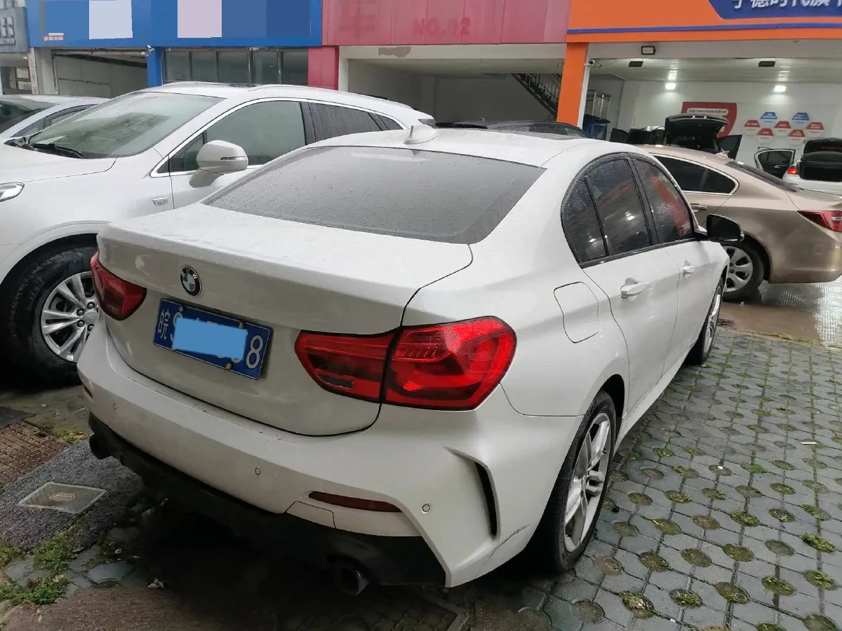 2022 BMW 1 Series 1.5T 140HP L3 7DCT,autocango,china used car exporter,china ev exporter,chinese used car exporter,chinese used ev exporter