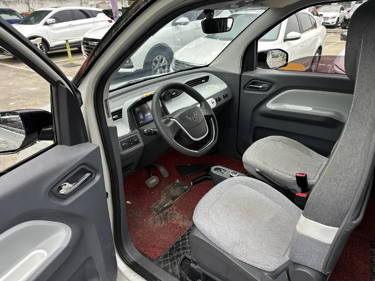 2021 WuLing HongGuang MINI EV BEV 9.3KWH,autocango,china used car exporter,china ev exporter,chinese used car exporter,chinese used ev exporter