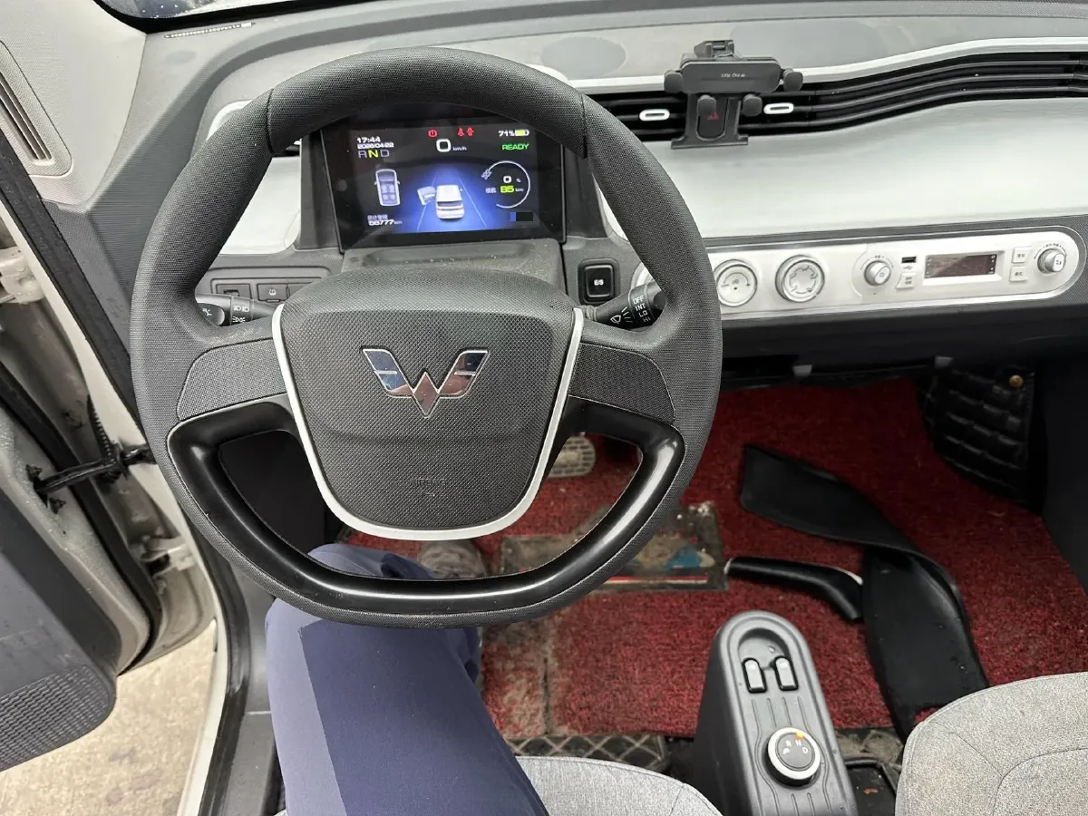 2021 WuLing HongGuang MINI EV BEV 9.3KWH,autocango,china used car exporter,china ev exporter,chinese used car exporter,chinese used ev exporter