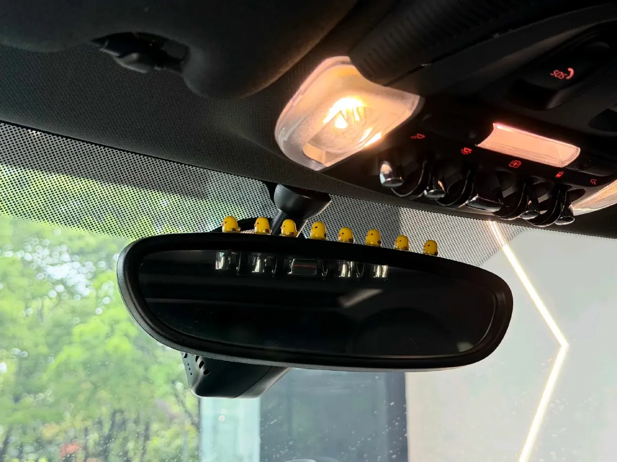 2023 MINI MINI 2.0T 178HP L4 7DCT,autocango,china used car exporter,china ev exporter,chinese used car exporter,chinese used ev exporter