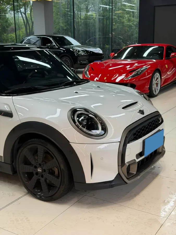 2023 MINI MINI 2.0T 178HP L4 7DCT,autocango,china used car exporter,china ev exporter,chinese used car exporter,chinese used ev exporter