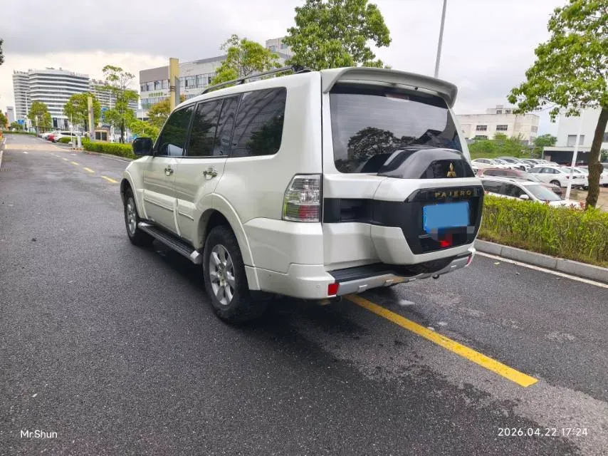 2018 Mitsubishi Pajero 3.0L 174HP V6 5AT,autocango,china used car exporter,china ev exporter,chinese used car exporter,chinese used ev exporter