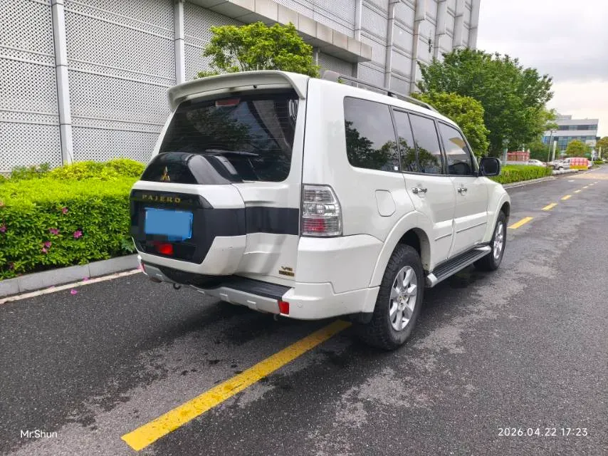 2018 Mitsubishi Pajero 3.0L 174HP V6 5AT,autocango,china used car exporter,china ev exporter,chinese used car exporter,chinese used ev exporter