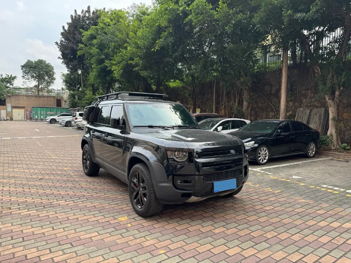 2024 Land Rover Defender 3.0T 400HP L6 8AT,autocango,china used car exporter,china ev exporter,chinese used car exporter,chinese used ev exporter