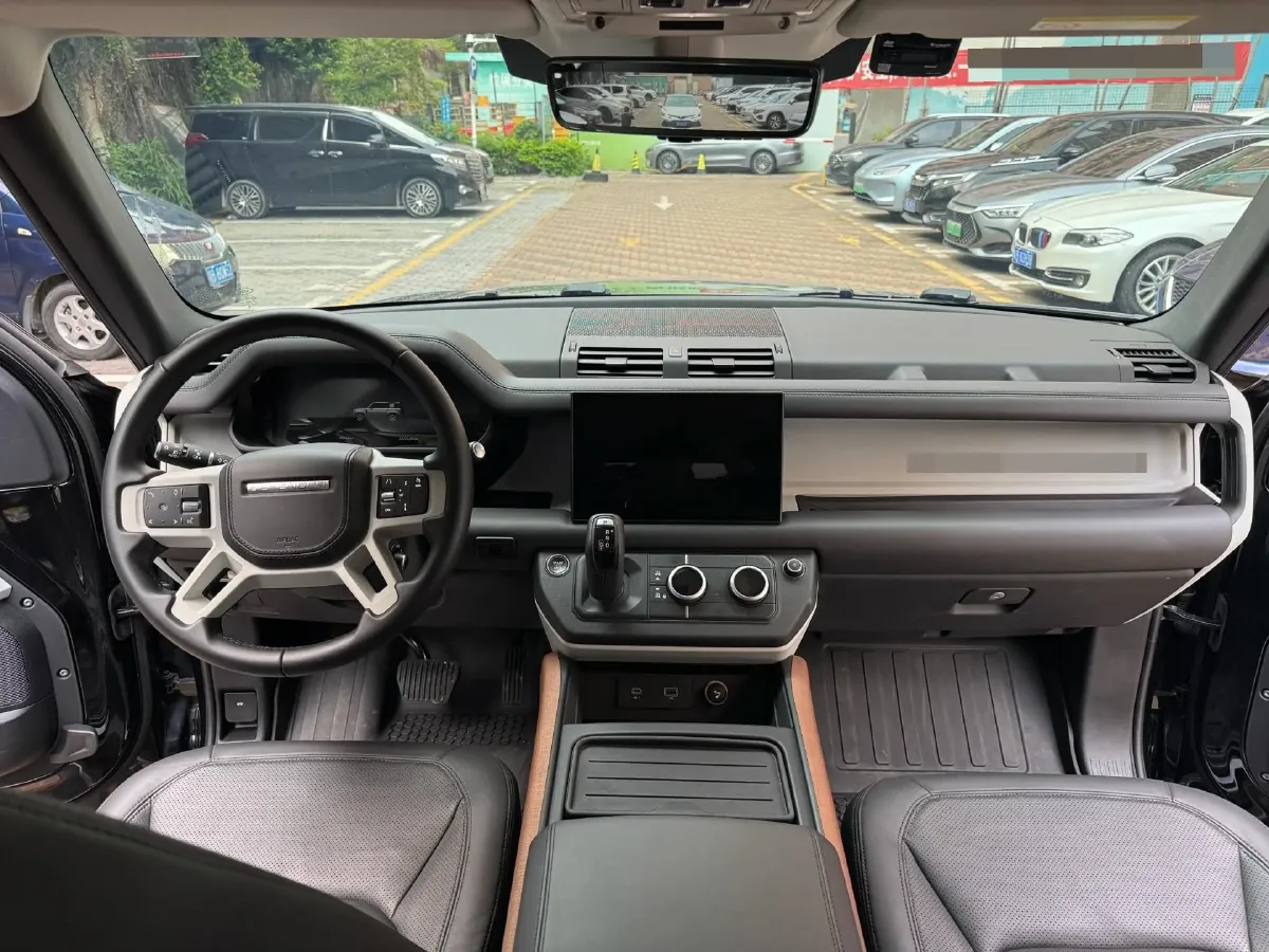 2024 Land Rover Defender 3.0T 400HP L6 8AT,autocango,china used car exporter,china ev exporter,chinese used car exporter,chinese used ev exporter