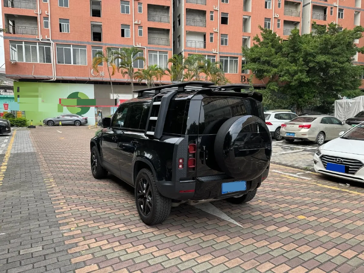 2024 Land Rover Defender 3.0T 400HP L6 8AT,autocango,china used car exporter,china ev exporter,chinese used car exporter,chinese used ev exporter