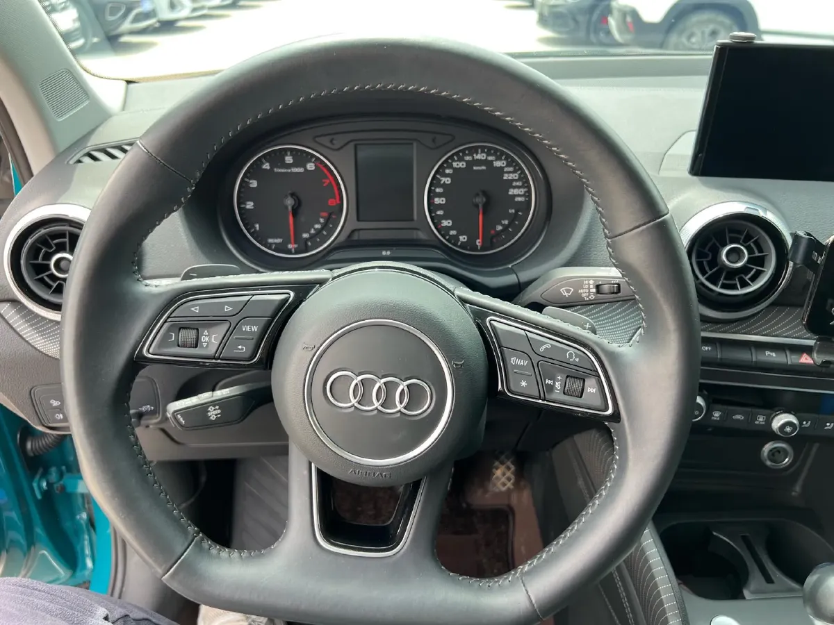 2022 Audi Q2L 1.4T 150HP L4 7DCT,autocango,china used car exporter,china ev exporter,chinese used car exporter,chinese used ev exporter