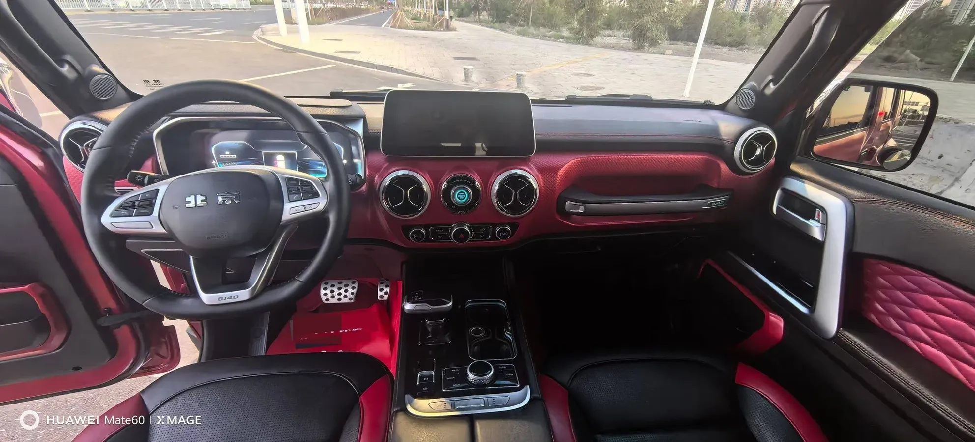 2021 Beijing BJ40 2.0T 163HP L4 8AT,autocango,china used car exporter,china ev exporter,chinese used car exporter,chinese used ev exporter