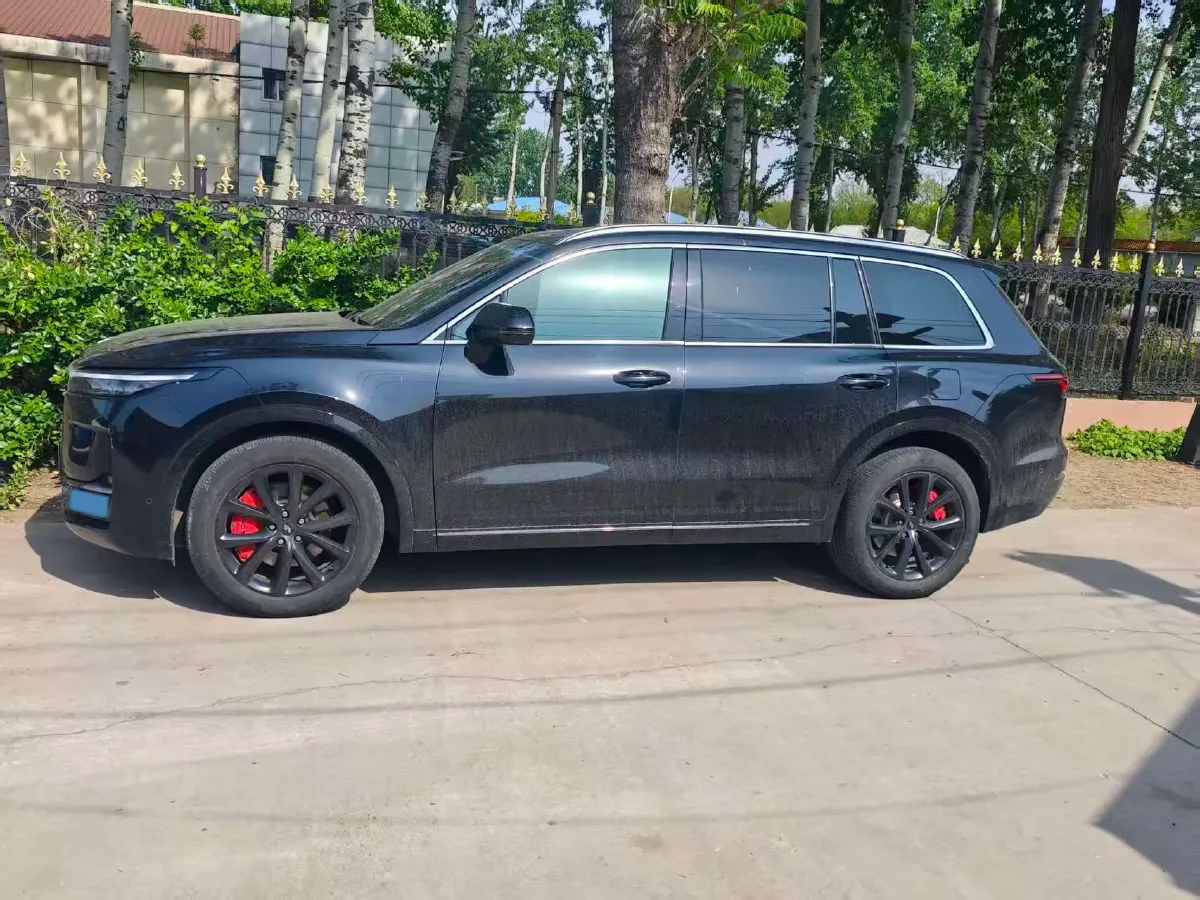 2021 Li ONE Range Extended 131HP REEV 40.5KWH,autocango,china used car exporter,china ev exporter,chinese used car exporter,chinese used ev exporter
