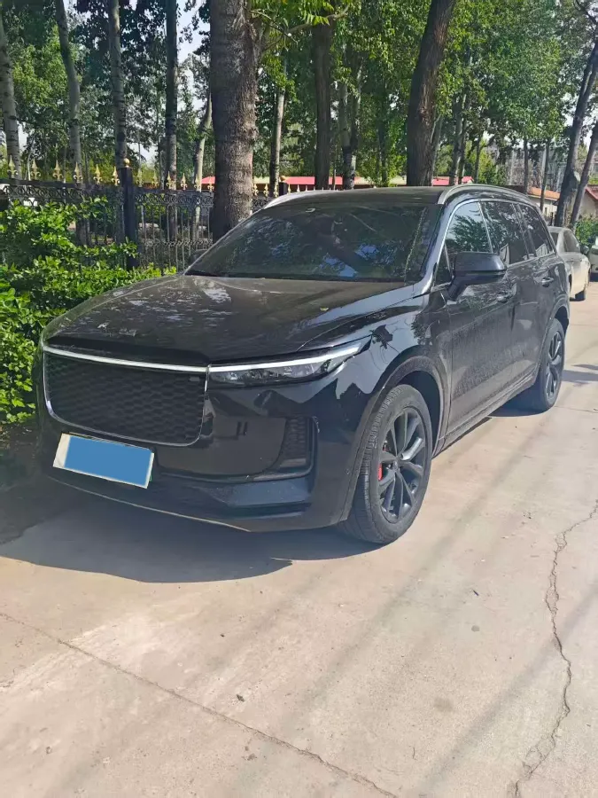 2021 Li ONE Range Extended 131HP REEV 40.5KWH,autocango,china used car exporter,china ev exporter,chinese used car exporter,chinese used ev exporter