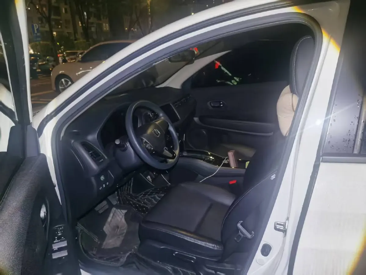 2020 Honda Vezel 1.5L 131HP L4 CVT,autocango,china used car exporter,china ev exporter,chinese used car exporter,chinese used ev exporter