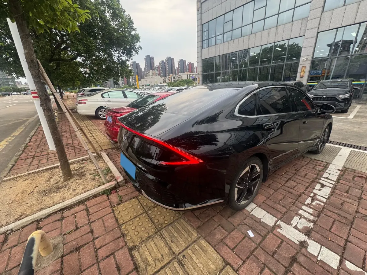 2023 WuLing XingGuang 1.5L 106HP L4 E-CVT PHEV 20.5KWH,autocango,china used car exporter,china ev exporter,chinese used car exporter,chinese used ev exporter