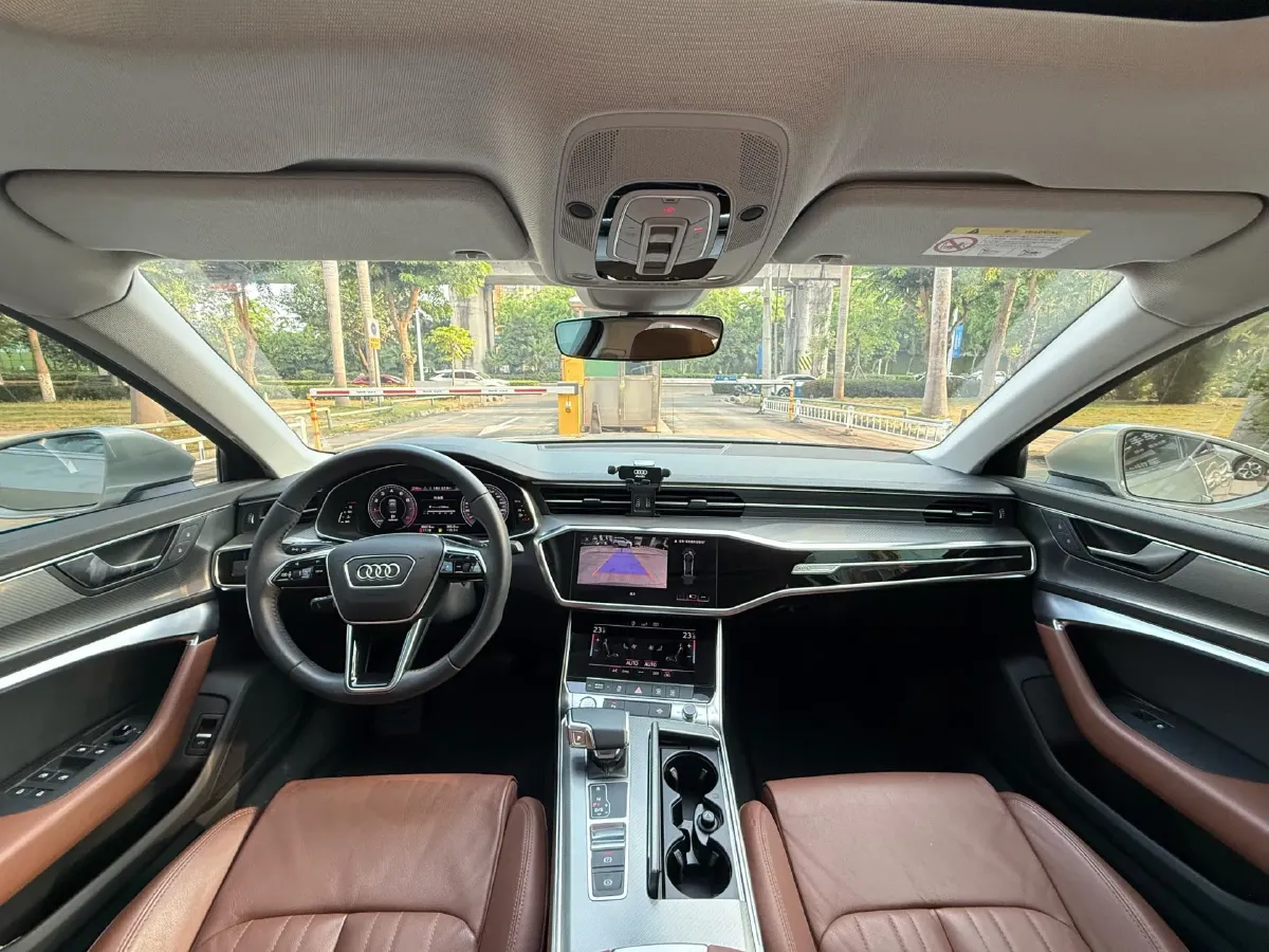 2019 Mercedes-Benz E Class 1.5T 184HP L4 9AT,autocango,china used car exporter,china ev exporter,chinese used car exporter,chinese used ev exporter