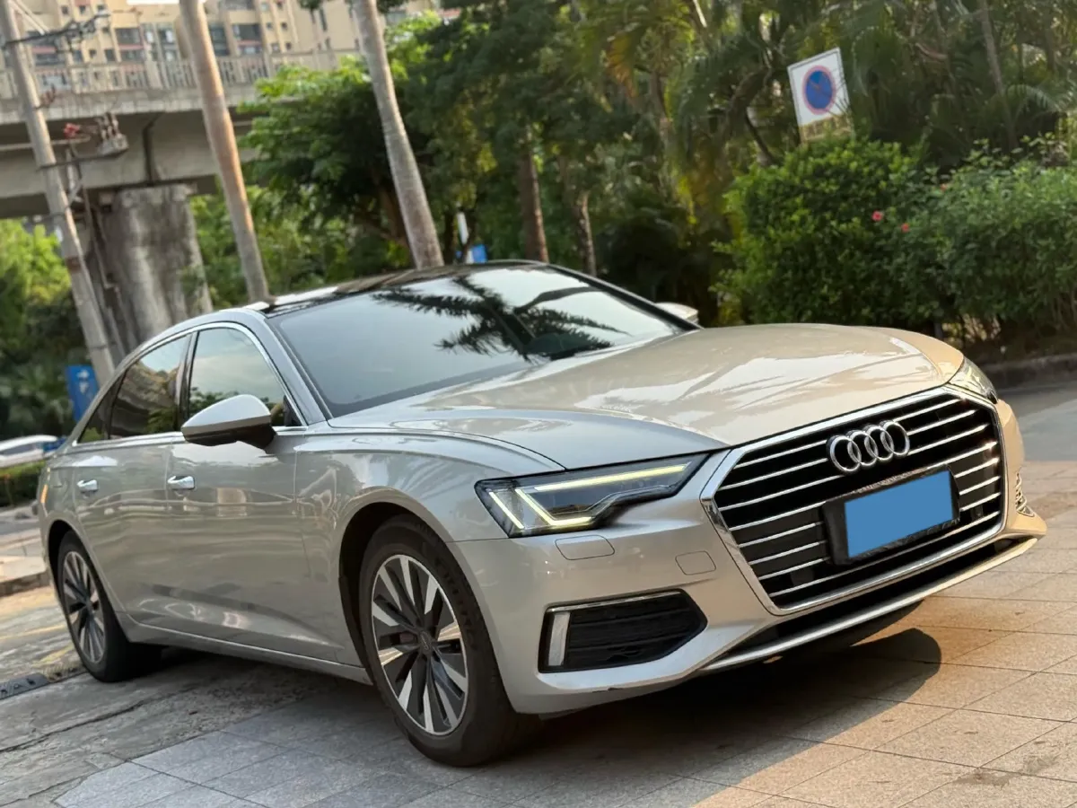 2019 Mercedes-Benz E Class 1.5T 184HP L4 9AT,autocango,china used car exporter,china ev exporter,chinese used car exporter,chinese used ev exporter