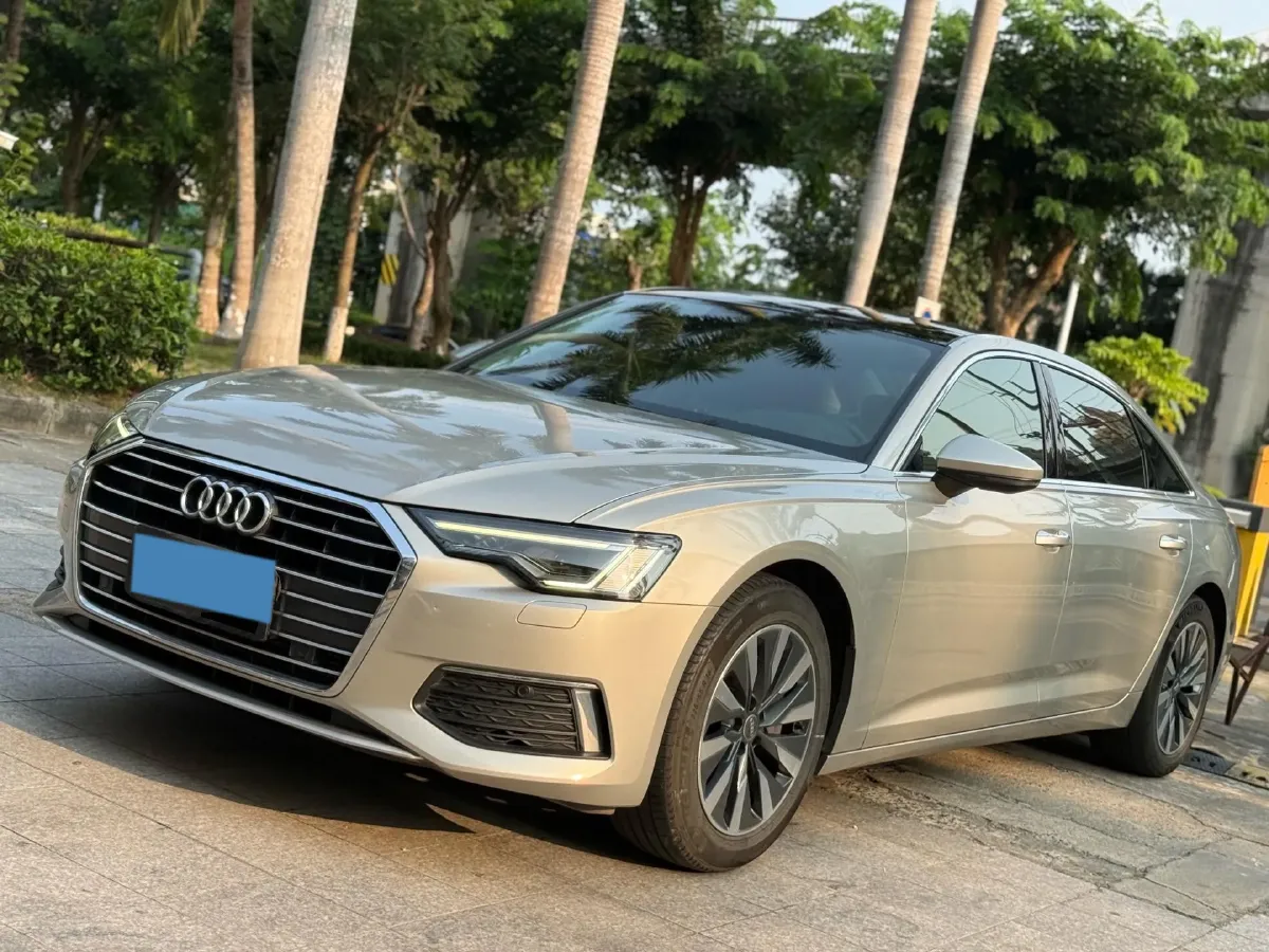 2019 Mercedes-Benz E Class 1.5T 184HP L4 9AT,autocango,china used car exporter,china ev exporter,chinese used car exporter,chinese used ev exporter