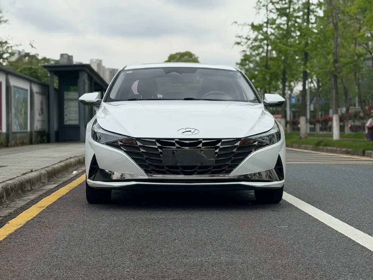 2021 Hyundai Elantra 1.5L 115HP L4 CVT,autocango,china used car exporter,china ev exporter,chinese used car exporter,chinese used ev exporter