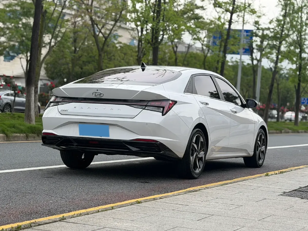 2021 Hyundai Elantra 1.5L 115HP L4 CVT,autocango,china used car exporter,china ev exporter,chinese used car exporter,chinese used ev exporter