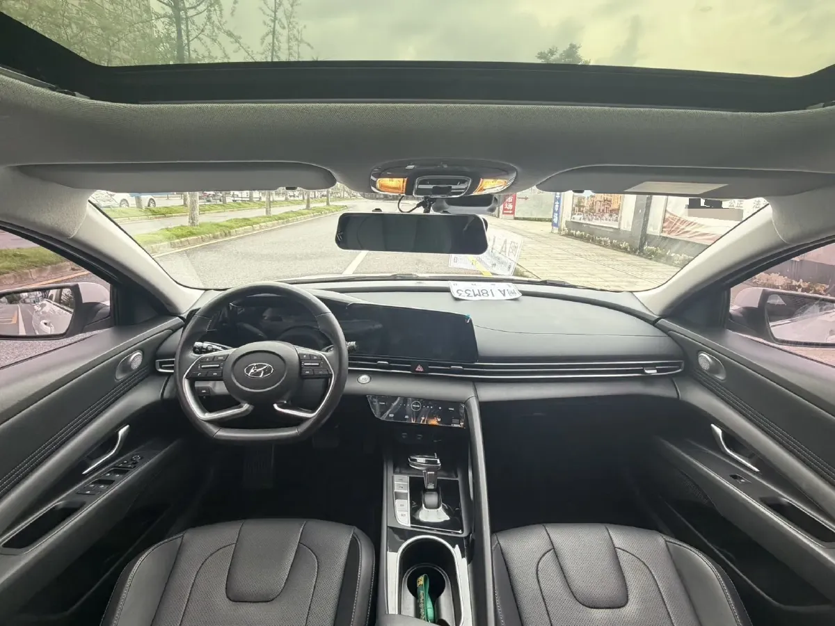 2021 Hyundai Elantra 1.5L 115HP L4 CVT,autocango,china used car exporter,china ev exporter,chinese used car exporter,chinese used ev exporter