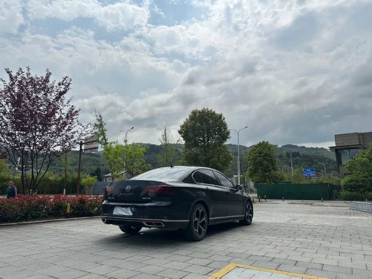 2023 Volkswagen Magotan 2.0T 186HP L4 7DCT,autocango,china used car exporter,china ev exporter,chinese used car exporter,chinese used ev exporter