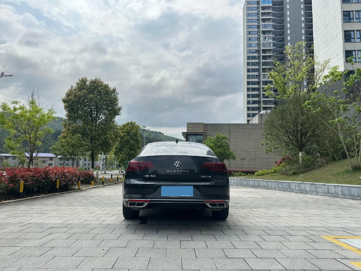 2023 Volkswagen Magotan 2.0T 186HP L4 7DCT,autocango,china used car exporter,china ev exporter,chinese used car exporter,chinese used ev exporter