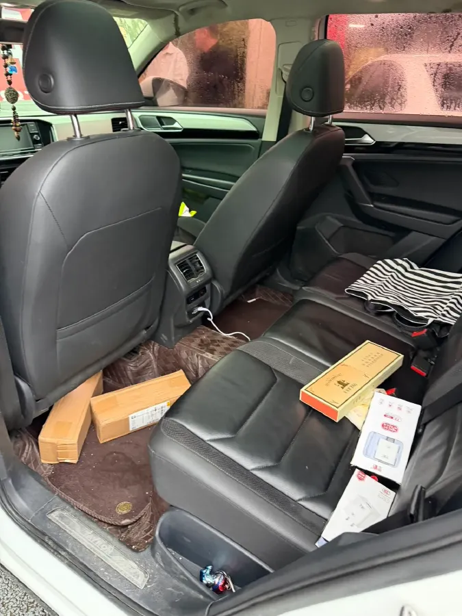 2019 Jeep Cherokee 2.0T 234HP L4 9AT,autocango,china used car exporter,china ev exporter,chinese used car exporter,chinese used ev exporter