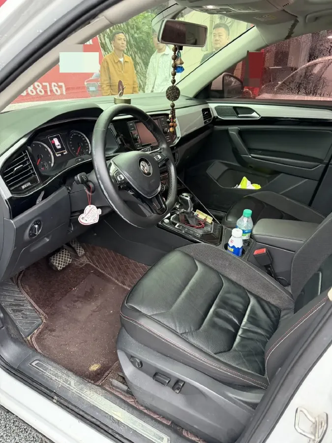 2019 Jeep Cherokee 2.0T 234HP L4 9AT,autocango,china used car exporter,china ev exporter,chinese used car exporter,chinese used ev exporter