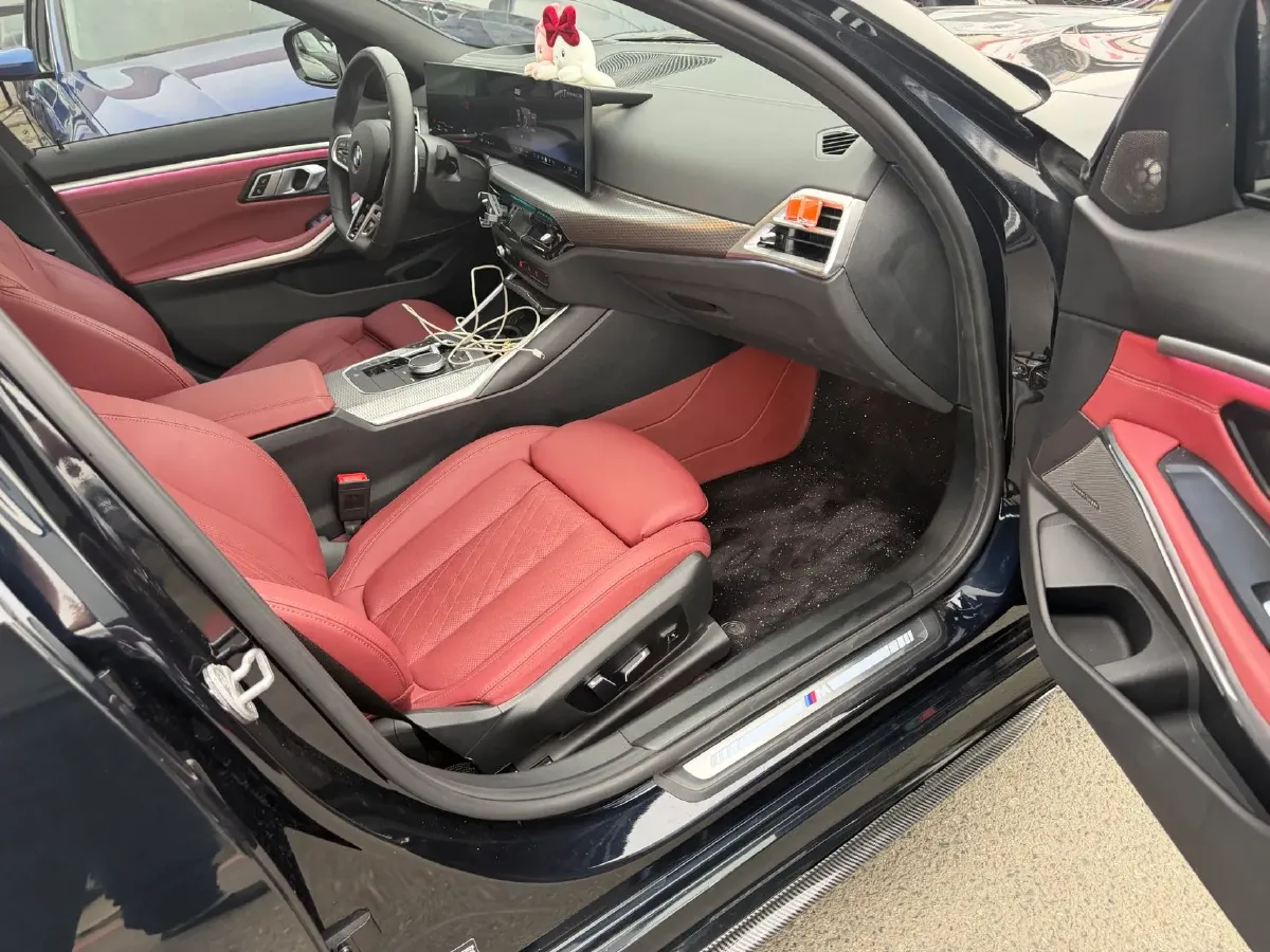 2025 BMW 3 Series 2.0T 245HP L4 8AT,autocango,china used car exporter,china ev exporter,chinese used car exporter,chinese used ev exporter