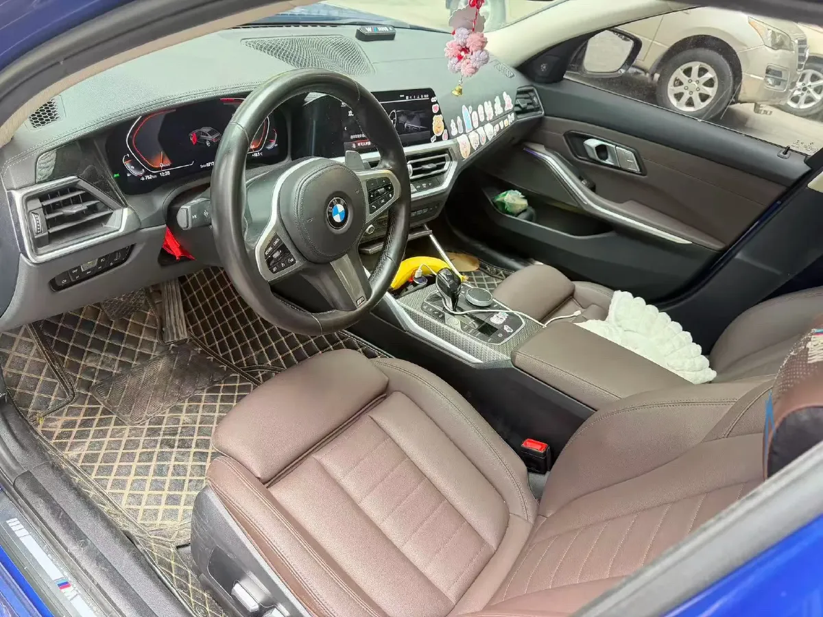 2021 BMW 3 Series 2.0T 184HP L4 8AT,autocango,china used car exporter,china ev exporter,chinese used car exporter,chinese used ev exporter