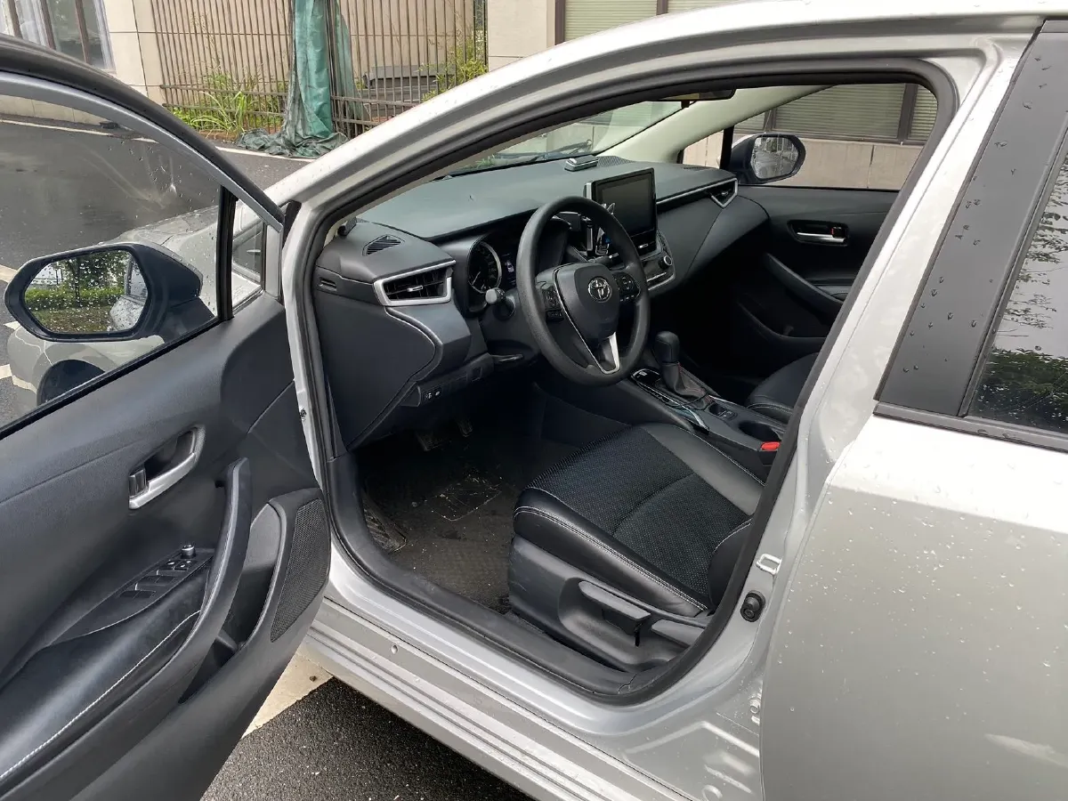 2021 Toyota Corolla 1.2T 116HP L4 CVT,autocango,china used car exporter,china ev exporter,chinese used car exporter,chinese used ev exporter