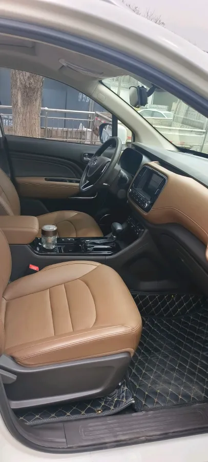 2017 Brilliance Auto H530 1.6L 118HP L4 5AT,autocango,china used car exporter,china ev exporter,chinese used car exporter,chinese used ev exporter