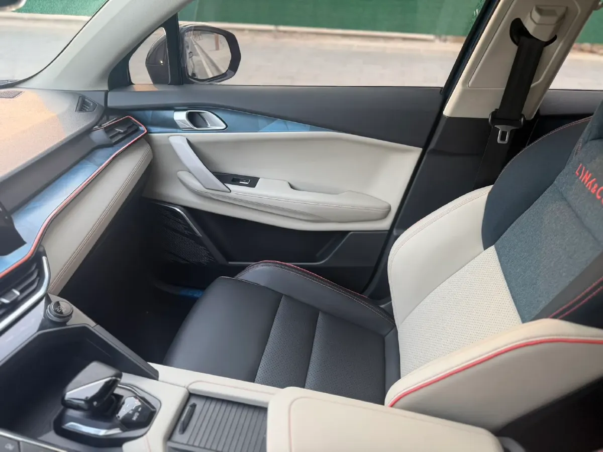 2020 LYNK&CO 06 1.5T 177HP L3 7DCT,autocango,china used car exporter,china ev exporter,chinese used car exporter,chinese used ev exporter