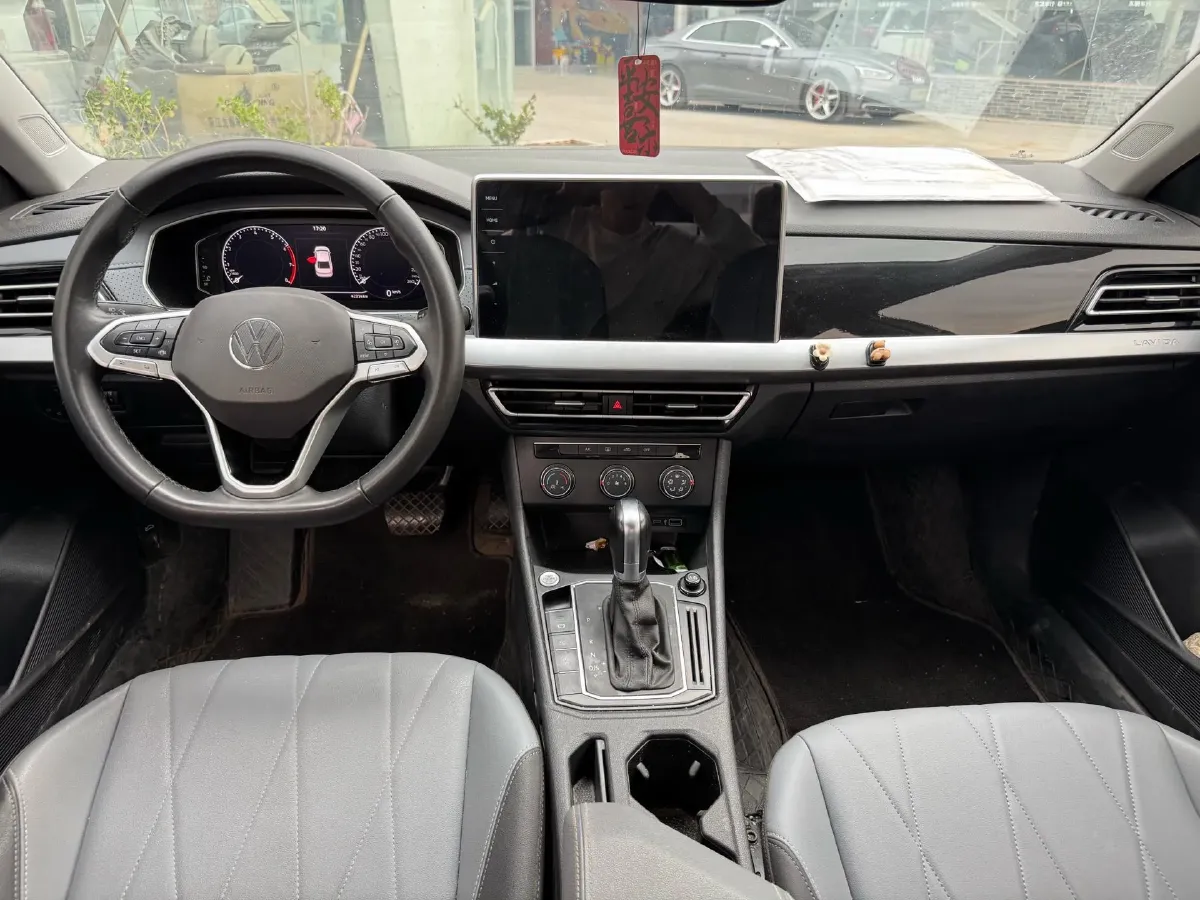 2023 Volkswagen Lavida 1.5L 113HP L4 6AT,autocango,china used car exporter,china ev exporter,chinese used car exporter,chinese used ev exporter