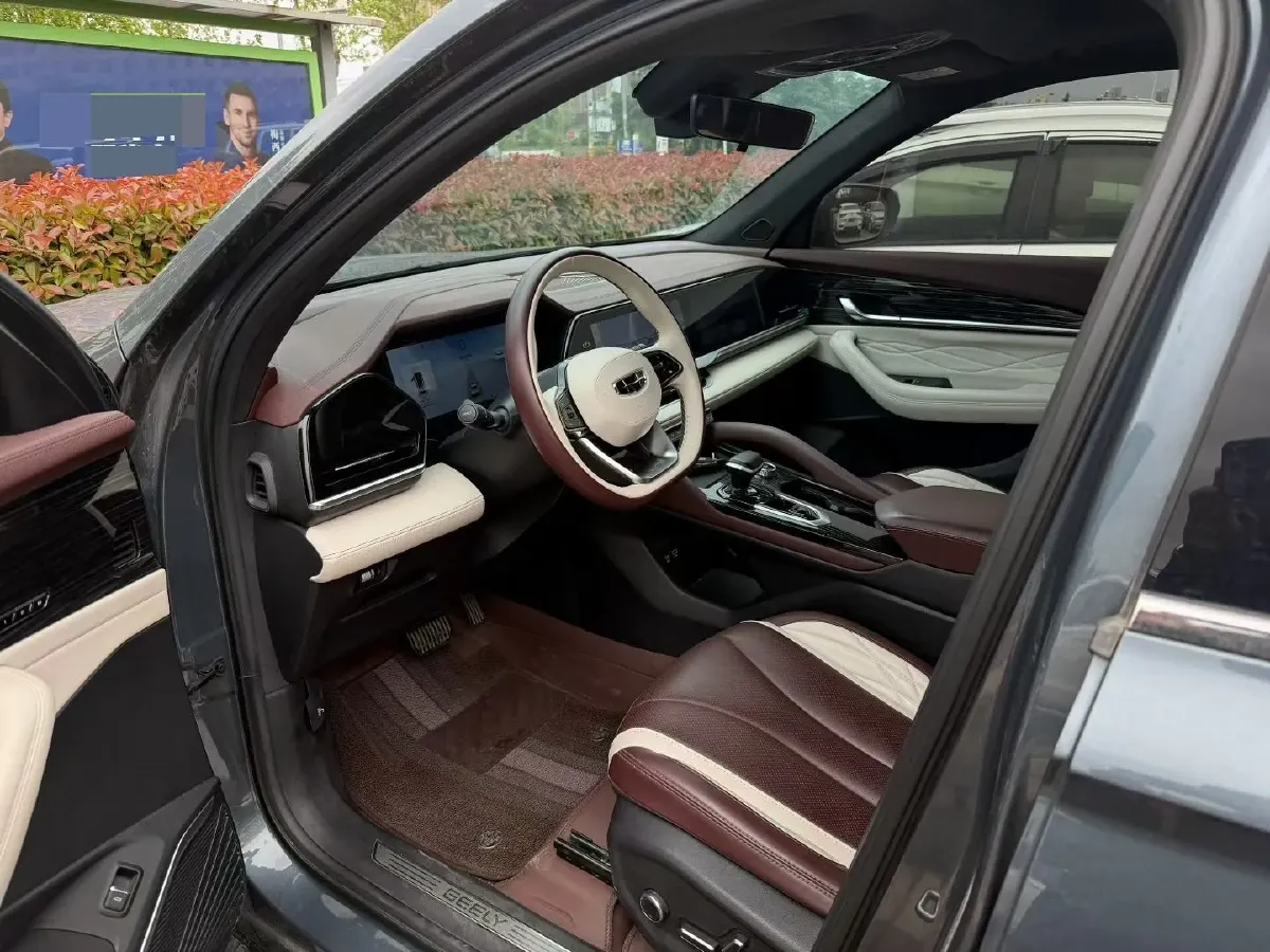 2021 Geely Monjaro 2.0T 218HP L4 7DCT,autocango,china used car exporter,china ev exporter,chinese used car exporter,chinese used ev exporter