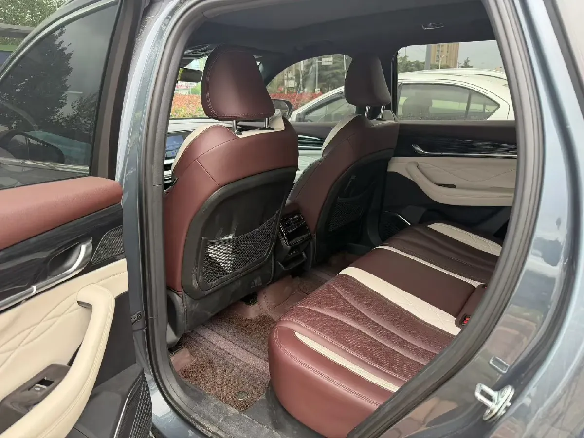 2021 Geely Monjaro 2.0T 218HP L4 7DCT,autocango,china used car exporter,china ev exporter,chinese used car exporter,chinese used ev exporter