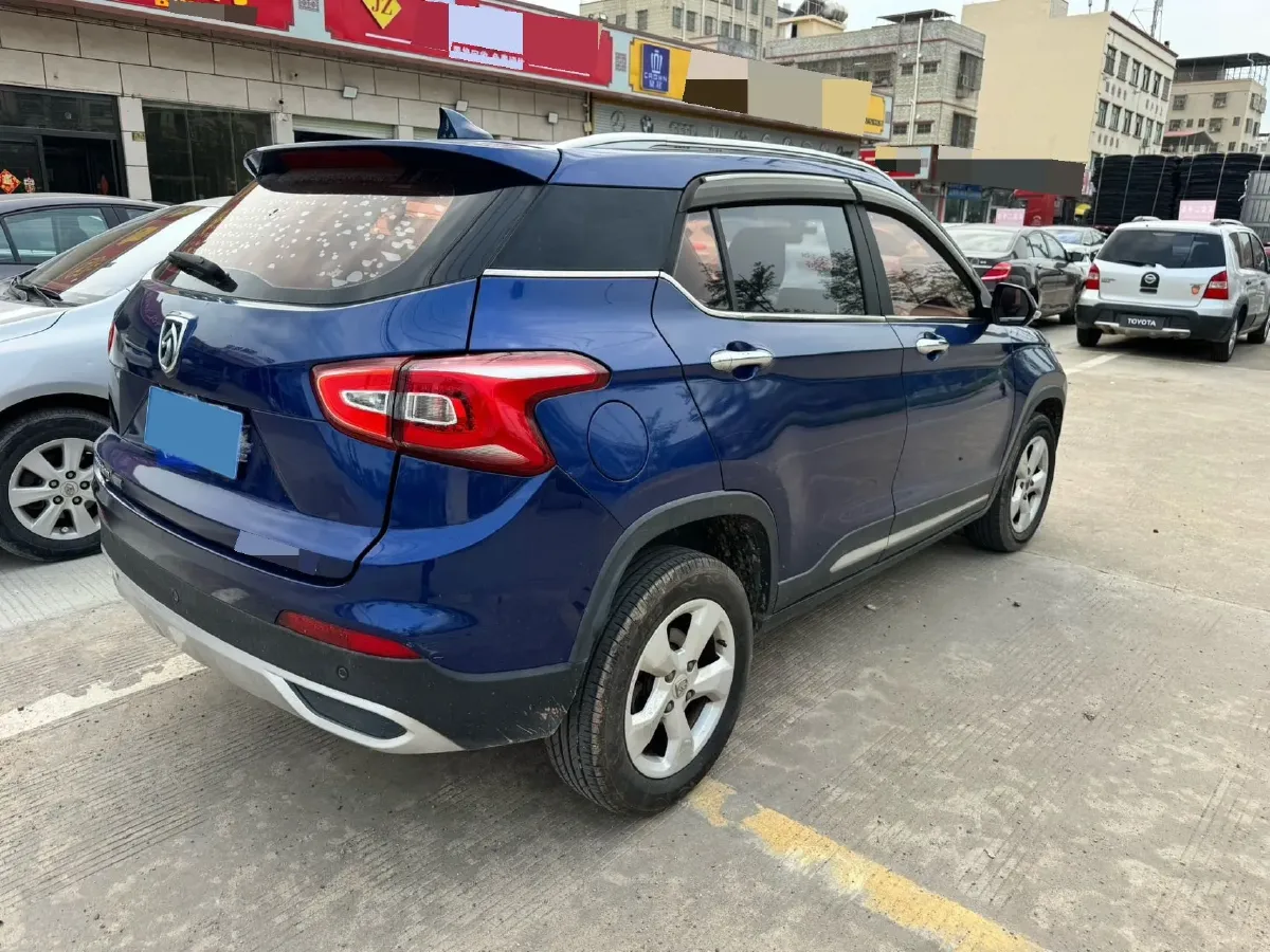 2017 BaoJun 310W 1.5L 105HP L4 6MT,autocango,china used car exporter,china ev exporter,chinese used car exporter,chinese used ev exporter