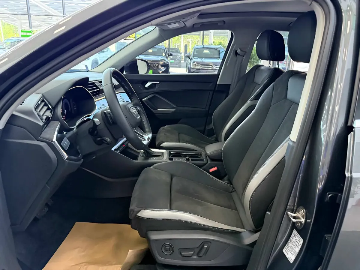 2022 Audi Q3 1.4T 150HP L4 7DCT,autocango,china used car exporter,china ev exporter,chinese used car exporter,chinese used ev exporter