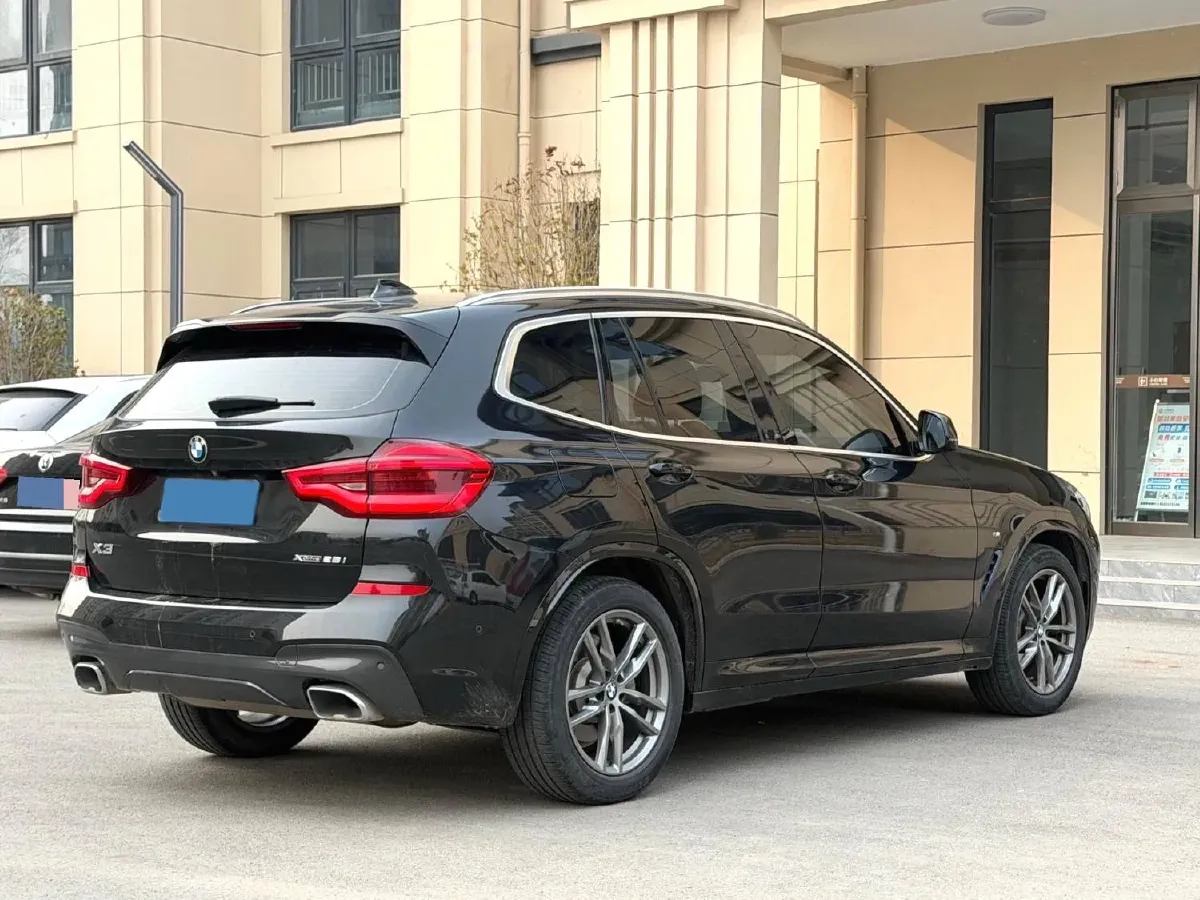 2021 BMW X3 2.0T 224HP L4 8AT,autocango,china used car exporter,china ev exporter,chinese used car exporter,chinese used ev exporter