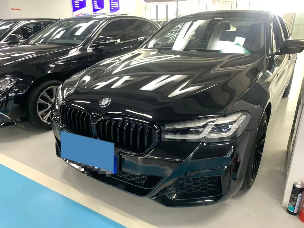 2021 BMW 5 Series 2.0T 252HP L4 8AT,autocango,china used car exporter,china ev exporter,chinese used car exporter,chinese used ev exporter