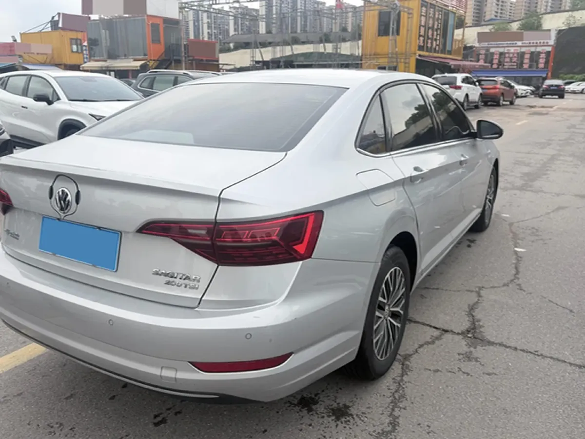 2019 Jeep Renegade 1.3T 173HP L4 7DCT,autocango,china used car exporter,china ev exporter,chinese used car exporter,chinese used ev exporter