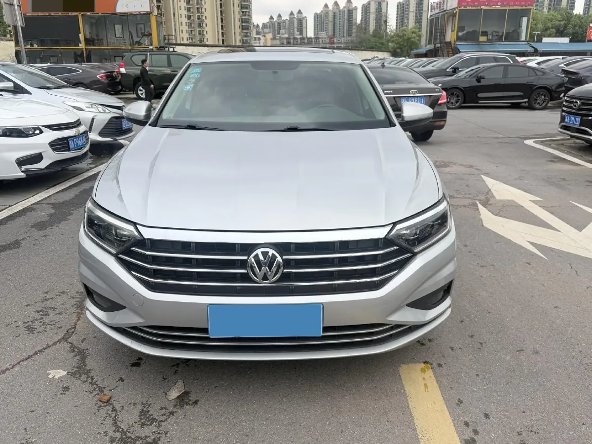 2019 Jeep Renegade 1.3T 173HP L4 7DCT,autocango,china used car exporter,china ev exporter,chinese used car exporter,chinese used ev exporter