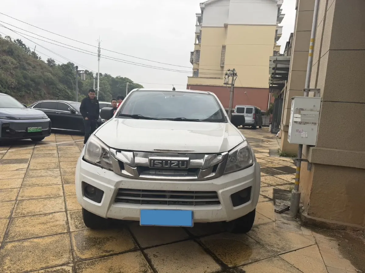 2020 Isuzu RE-MAX Jim 2.8T 120HP L4 5MT,autocango,china used car exporter,china ev exporter,chinese used car exporter,chinese used ev exporter