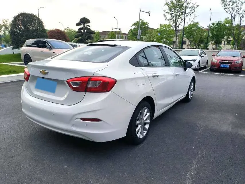 2018 Chevrolet Cruze 1.5L 114HP L4 6AT,autocango,china used car exporter,china ev exporter,chinese used car exporter,chinese used ev exporter