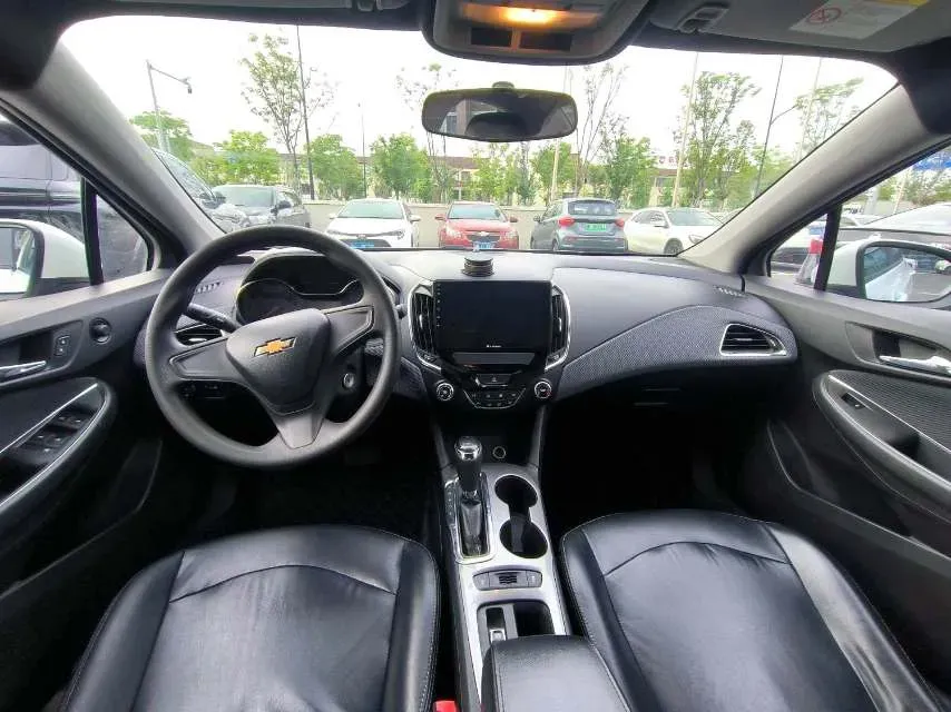 2018 Chevrolet Cruze 1.5L 114HP L4 6AT,autocango,china used car exporter,china ev exporter,chinese used car exporter,chinese used ev exporter