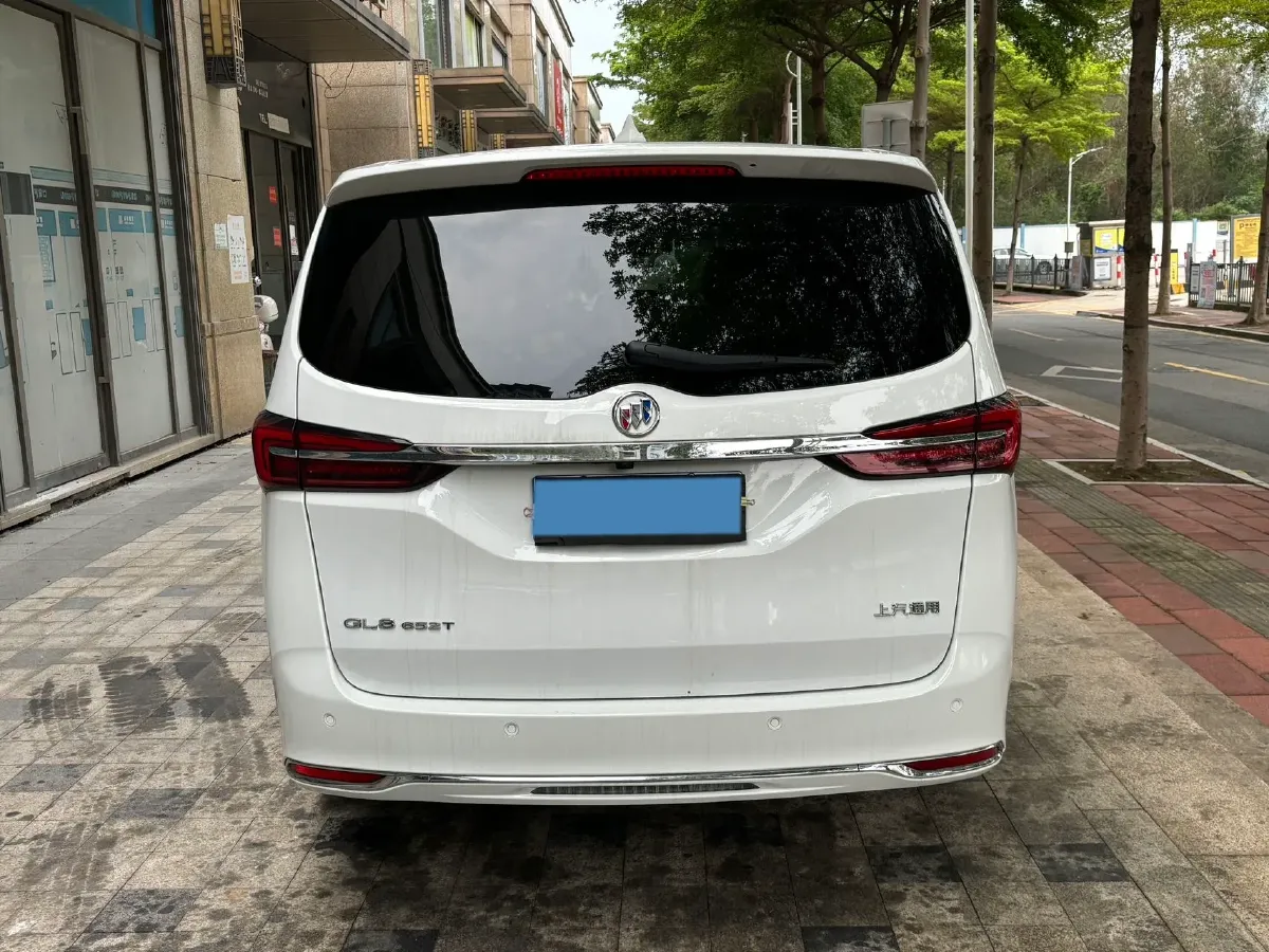 2022 Buick GL8 2.0T 237HP L4 9AT,autocango,china used car exporter,china ev exporter,chinese used car exporter,chinese used ev exporter