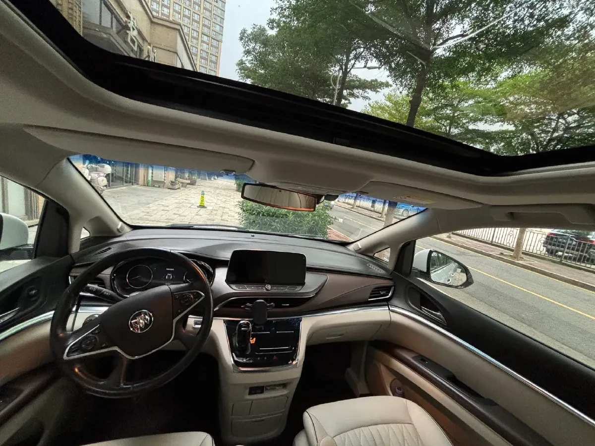 2022 Buick GL8 2.0T 237HP L4 9AT,autocango,china used car exporter,china ev exporter,chinese used car exporter,chinese used ev exporter