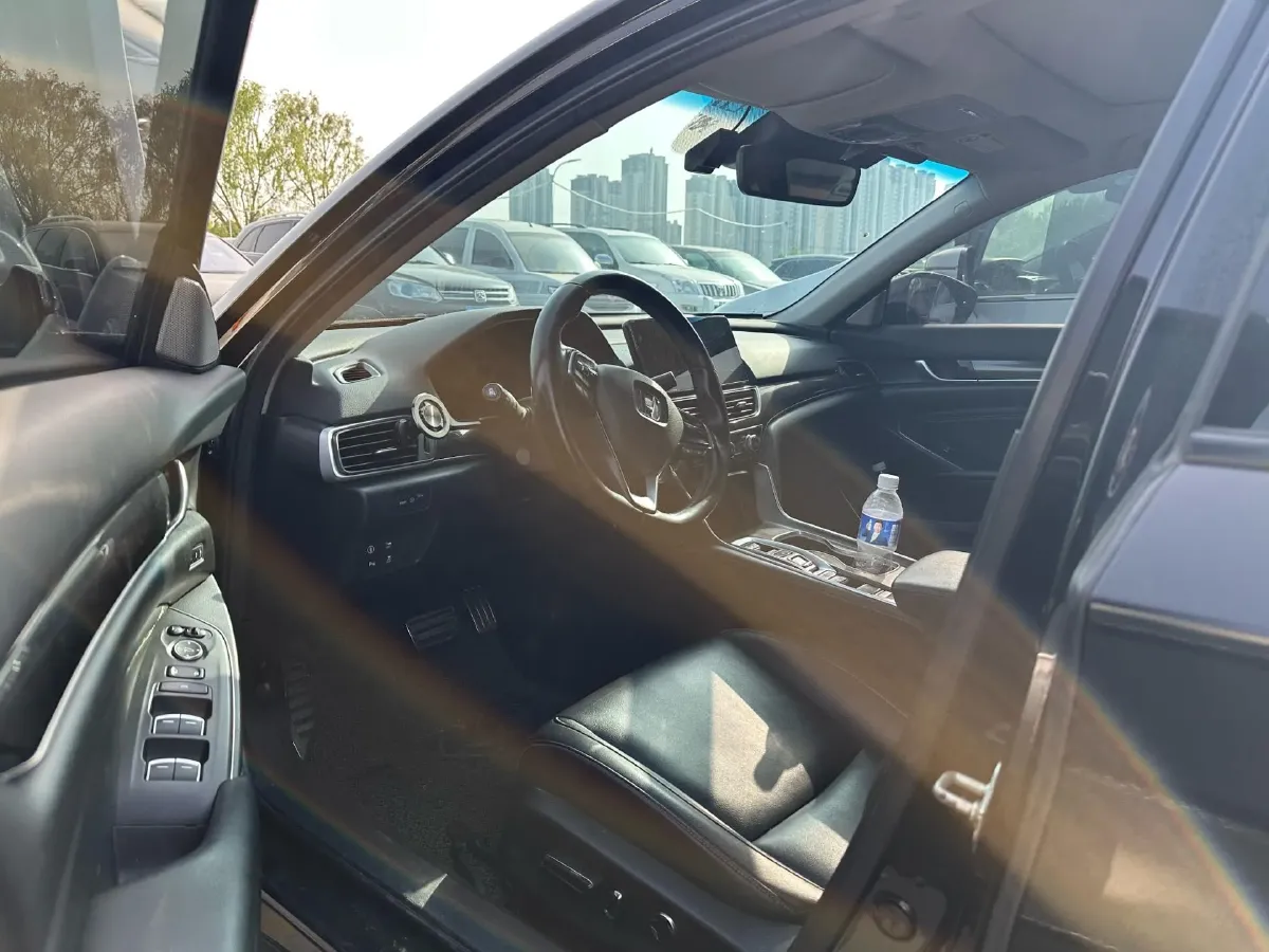 2022 Honda Accord 2.0L 146HP L4 E-CVT Hybrid,autocango,china used car exporter,china ev exporter,chinese used car exporter,chinese used ev exporter