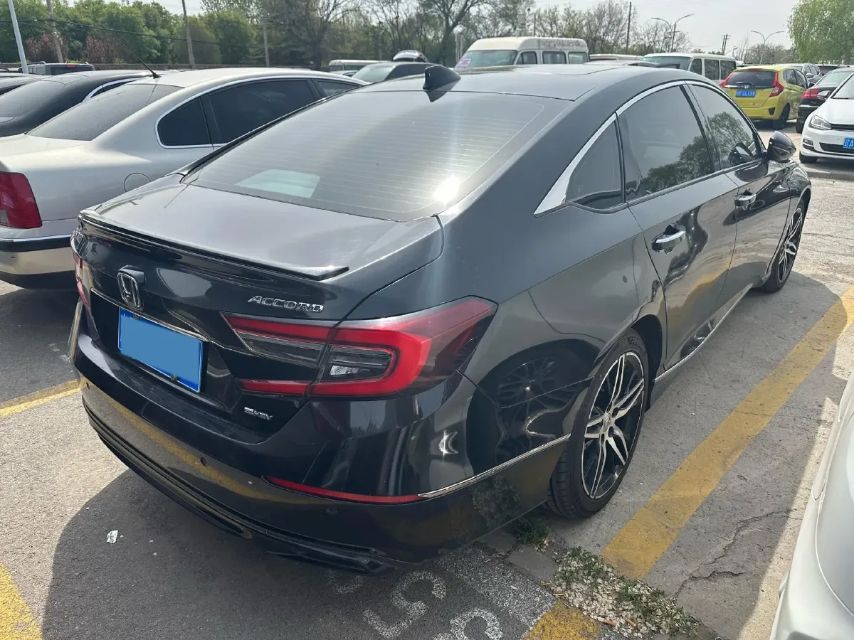 2022 Honda Accord 2.0L 146HP L4 E-CVT Hybrid,autocango,china used car exporter,china ev exporter,chinese used car exporter,chinese used ev exporter