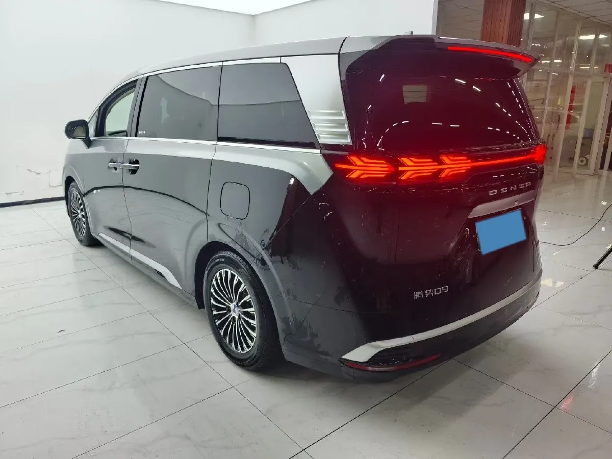 2024 Denza D9 1.5T 139HP L4 E-CVT PHEV 40KWH,autocango,china used car exporter,china ev exporter,chinese used car exporter,chinese used ev exporter