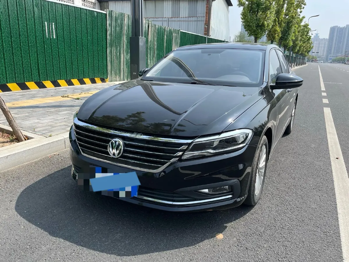 2022 Bestune B70 2.0T 224HP L4 6AT,autocango,china used car exporter,china ev exporter,chinese used car exporter,chinese used ev exporter