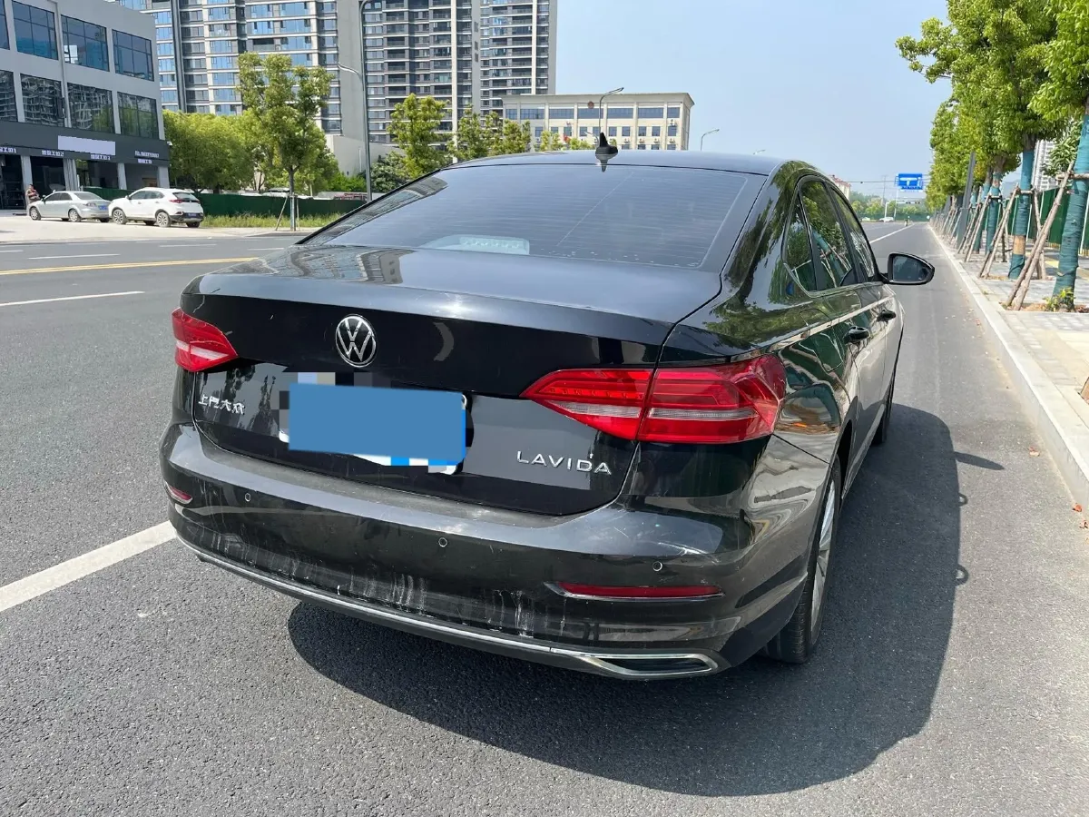 2022 Bestune B70 2.0T 224HP L4 6AT,autocango,china used car exporter,china ev exporter,chinese used car exporter,chinese used ev exporter